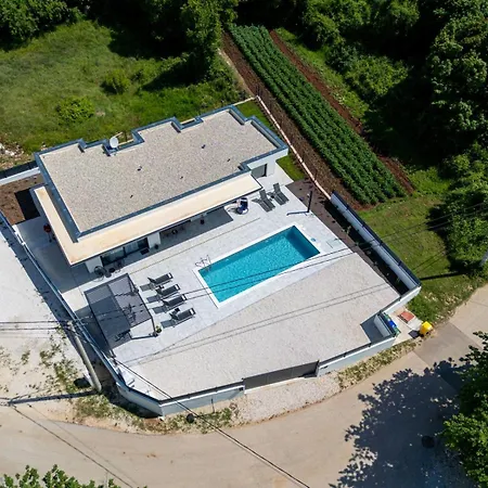 Luma Villa *