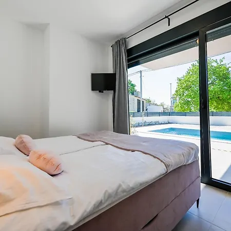 Luma Villa *