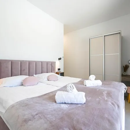 Luma Villa *