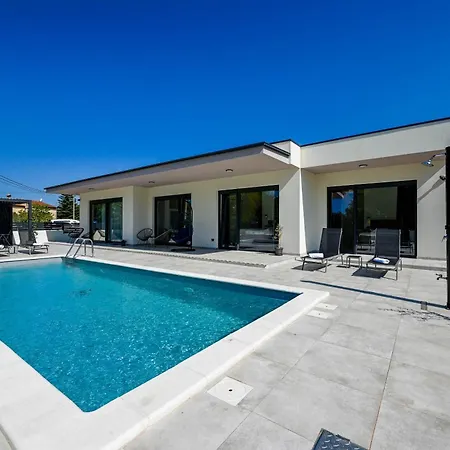 Luma Villa *